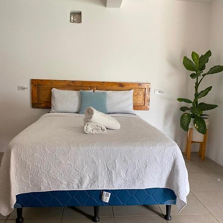 El Chirris Tzanjay Hotel San Juan La Laguna Buitenkant foto
